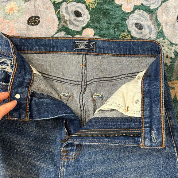 Abercrombie & Fitch Women's Ultra High Rise Straight Leg Jeans Blue Size 27 - Picture 5 of 12